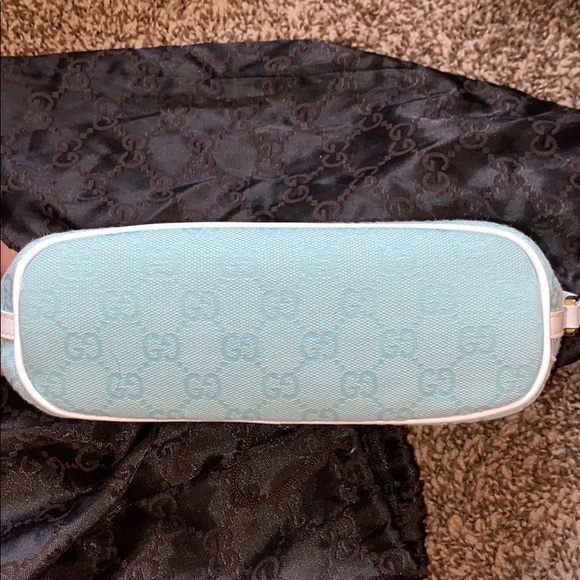 Gucci Bag - Picture 2 of 4